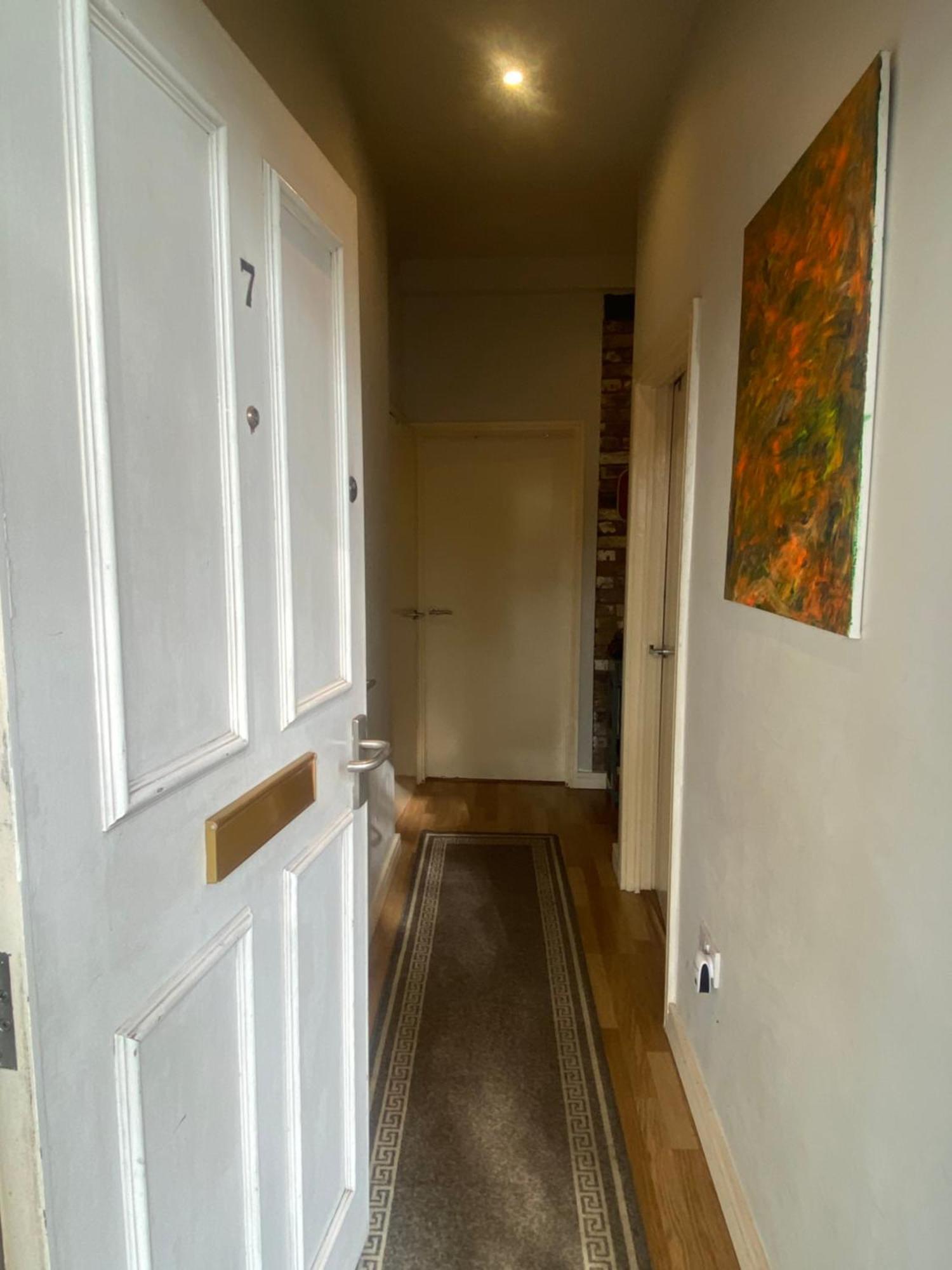 Listed Building Close To River Thames Londra