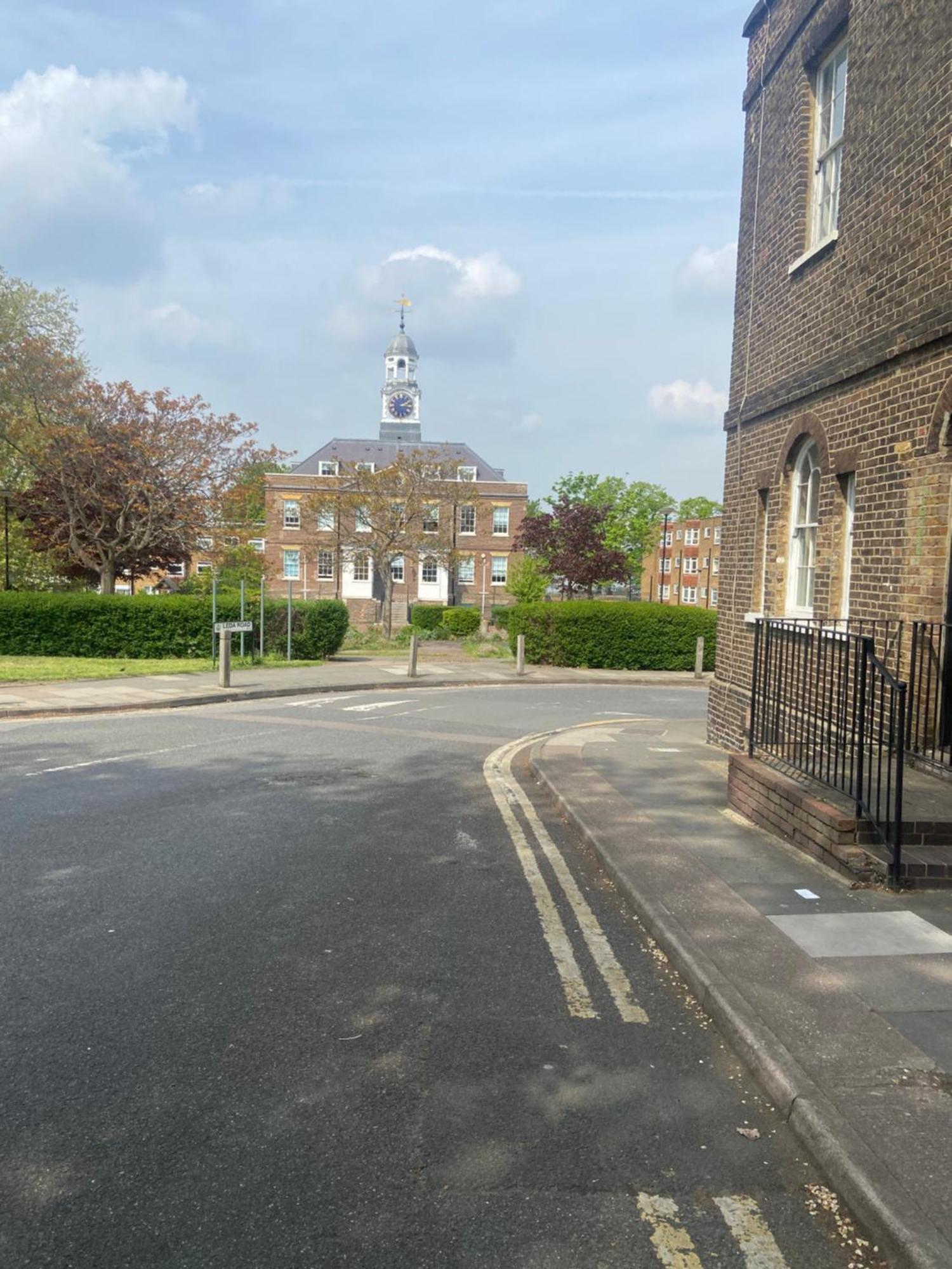 Listed Building Close To River Thames * Londra