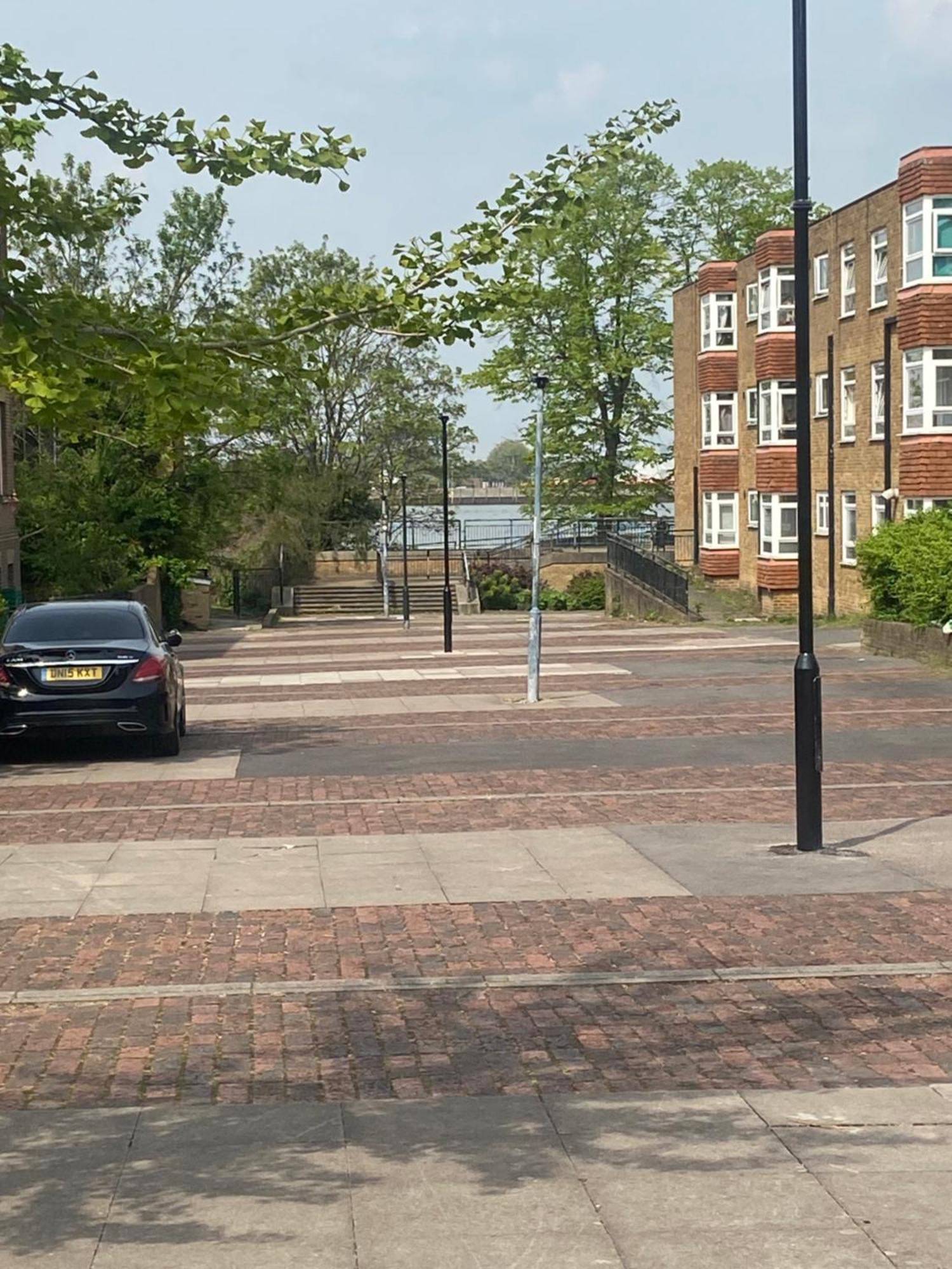 Listed Building Close To River Thames * Londra